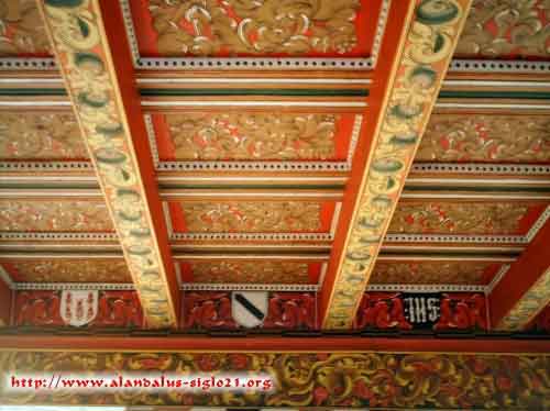 Artesonado decorado con pinturas decorativas