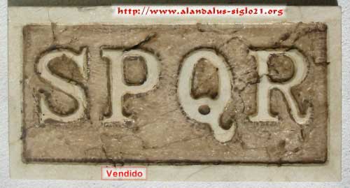 SPQR, Senatus Populusque Romanus, marca del imperio romano